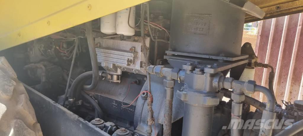 Bomag BW 211 D-3 Rodillos de un solo tambor