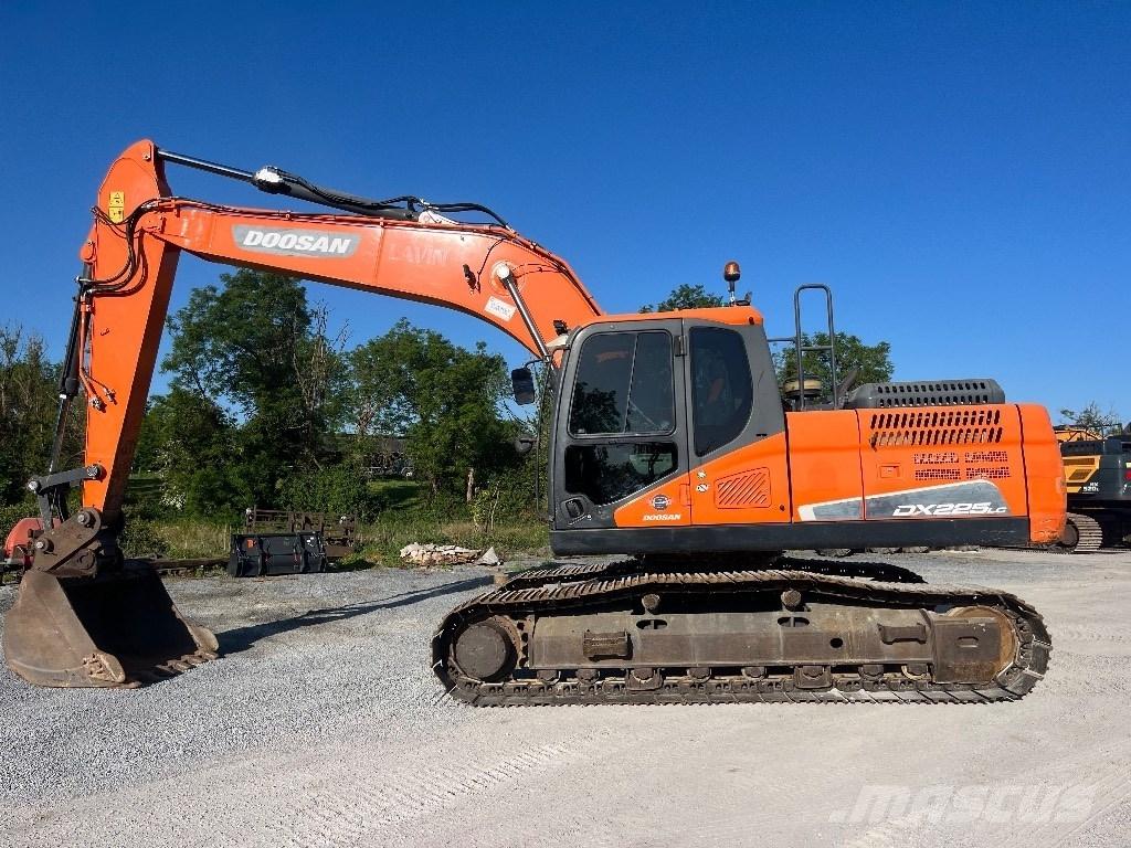 Doosan DX 225 LC-5 Excavadoras sobre orugas