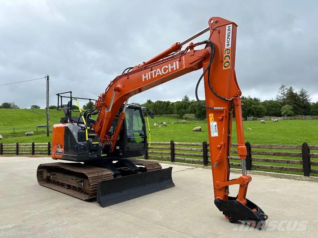 Hitachi ZX 135 US-6 Excavadoras sobre orugas