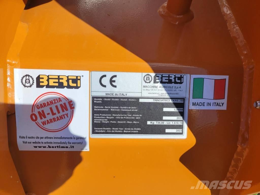 Berti Ekrs/s 250 Segadoras y cortadoras de hojas para pasto
