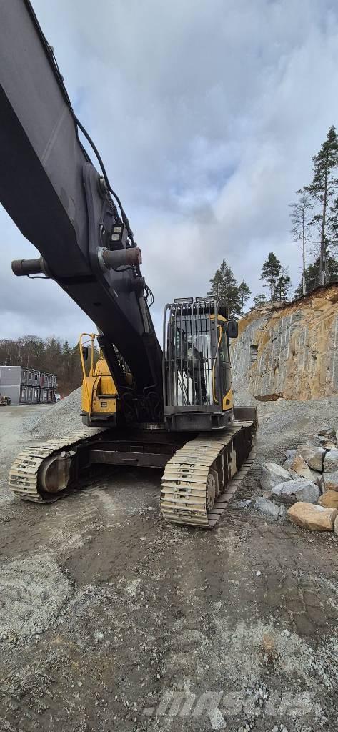 Volvo 305C Excavadoras de demolición
