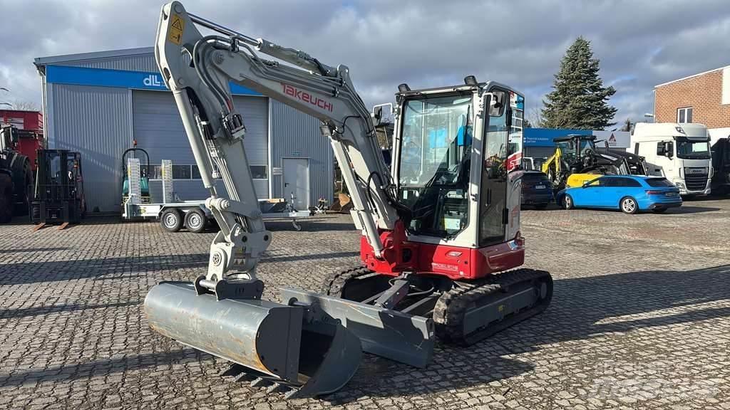 Takeuchi TB335 Excavadoras especiales