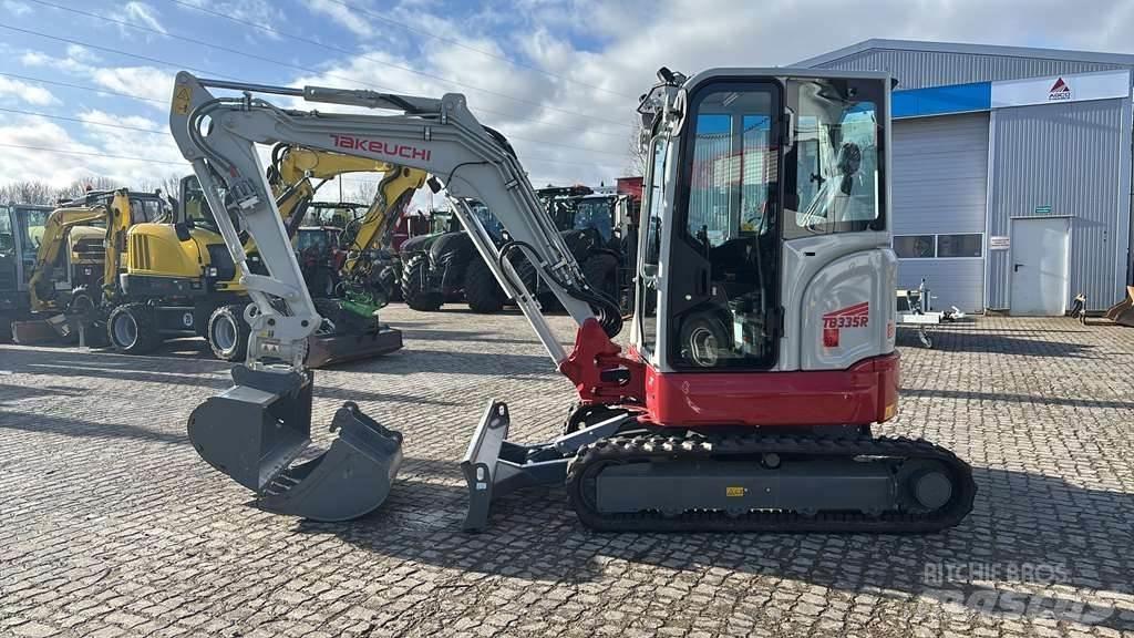 Takeuchi TB335 Excavadoras especiales