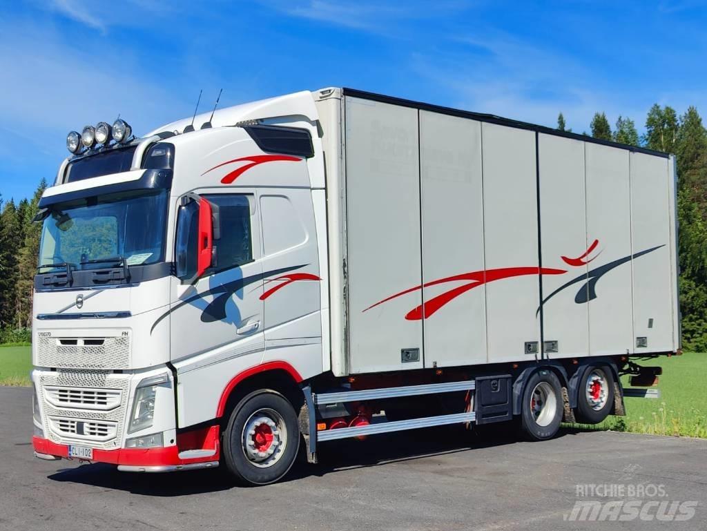 Volvo FH540 Camiones con caja de remolque