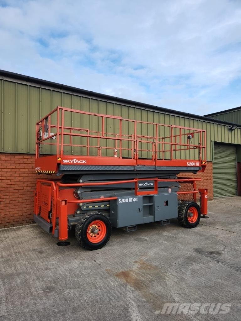 SkyJack SJ 9241 RT Plataformas tijera