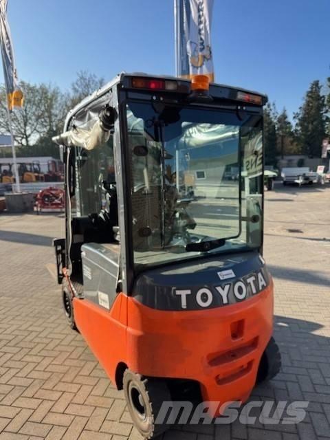 Toyota 8FBMT35 Carretillas de horquilla eléctrica