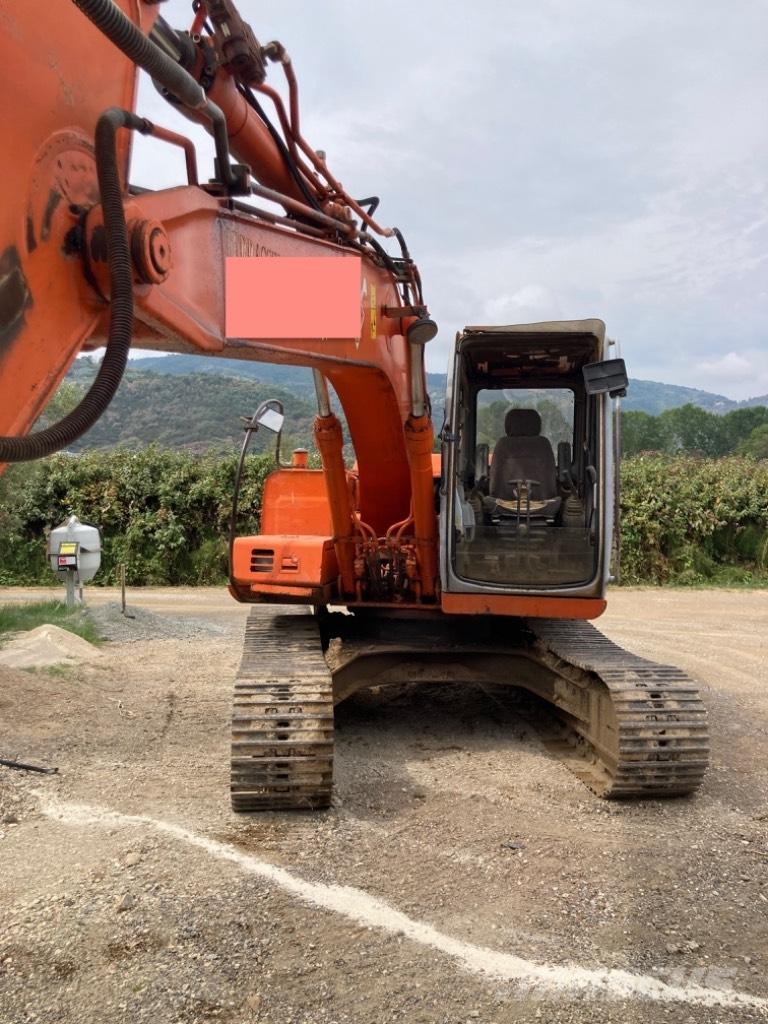 Hitachi EX 135 Excavadoras sobre orugas