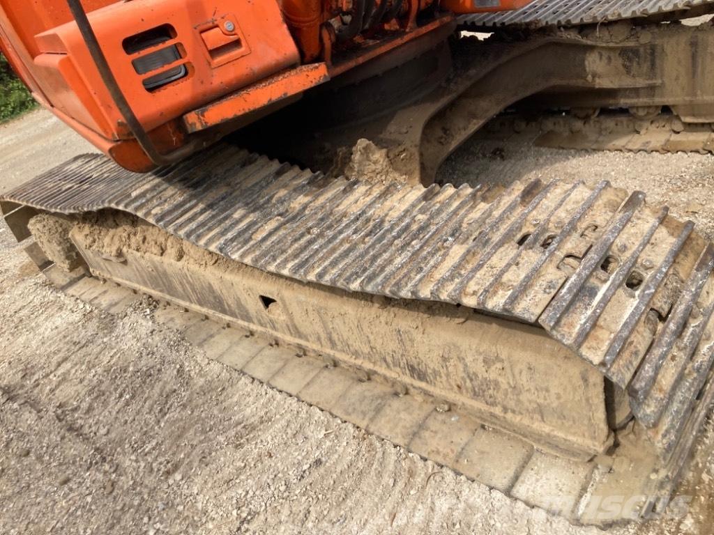 Hitachi EX 135 Excavadoras sobre orugas