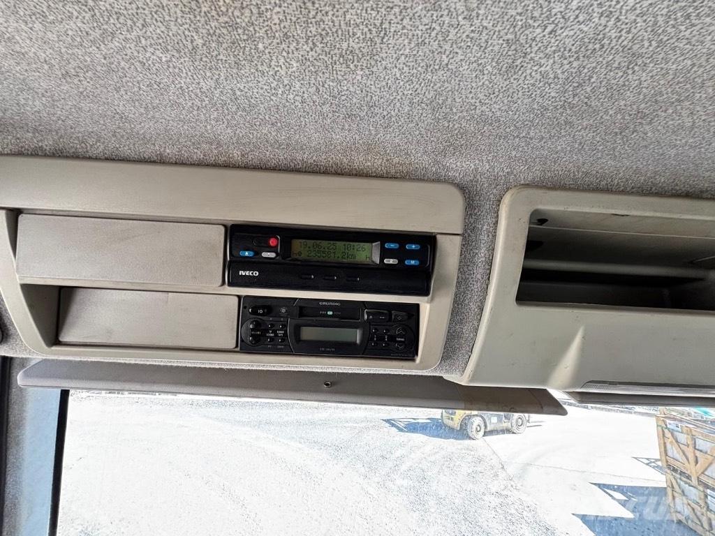 Iveco 180E 28 Bañeras basculantes usadas