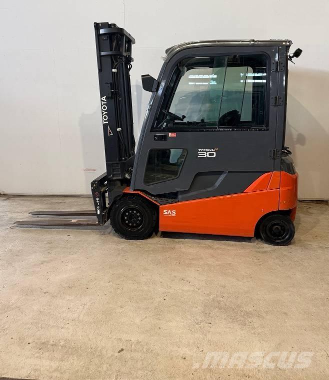 Toyota truck 8FBMT30 Carretillas de horquilla eléctrica