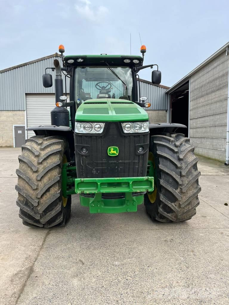 John Deere 8270 R Tractores
