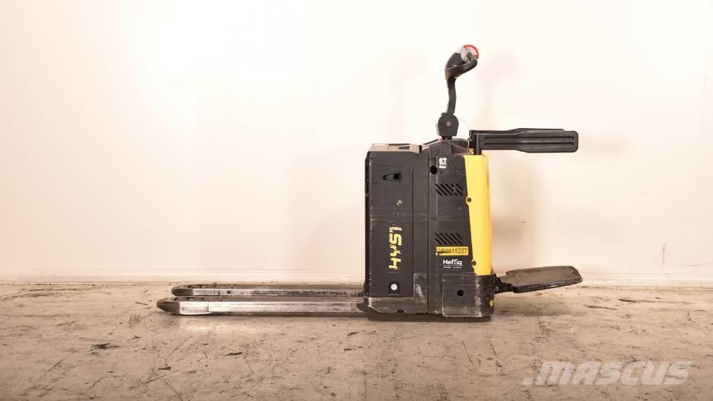 Hyster P 2.0 S Montacargas con plataformas de baja elevación