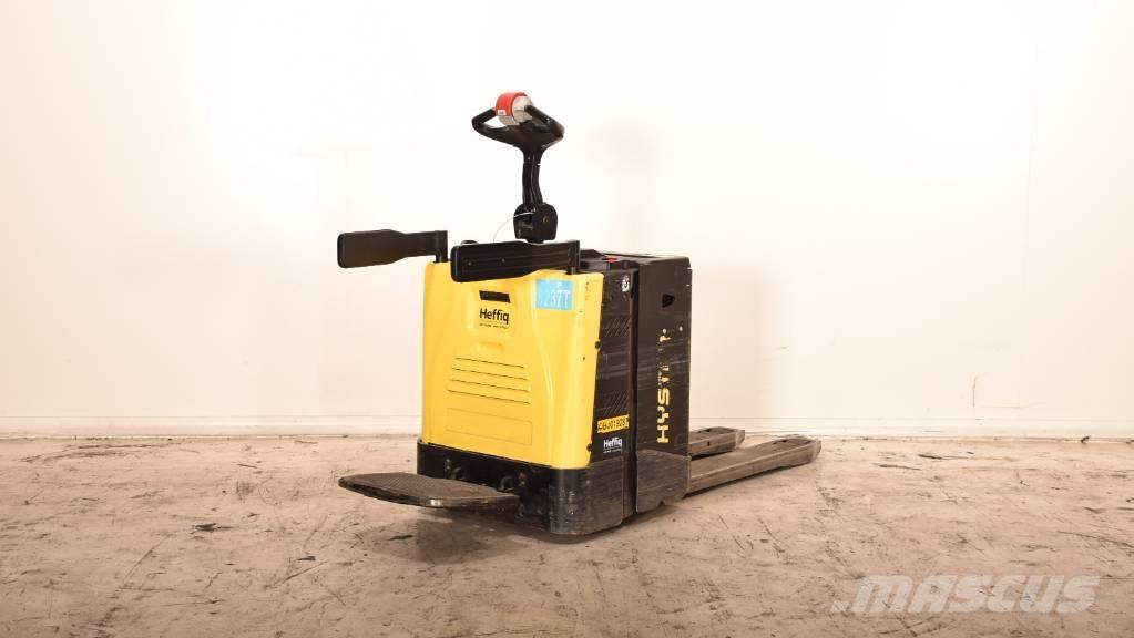 Hyster P 2.0 S Montacargas con plataformas de baja elevación