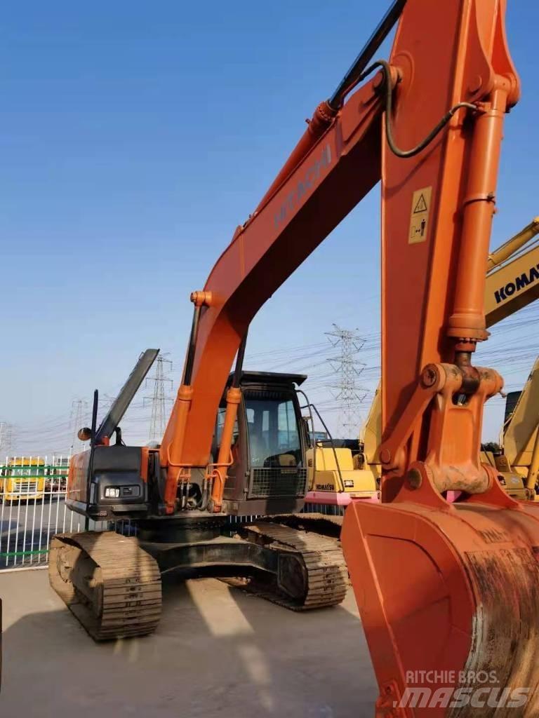 Hitachi ZX 210 Excavadoras sobre orugas