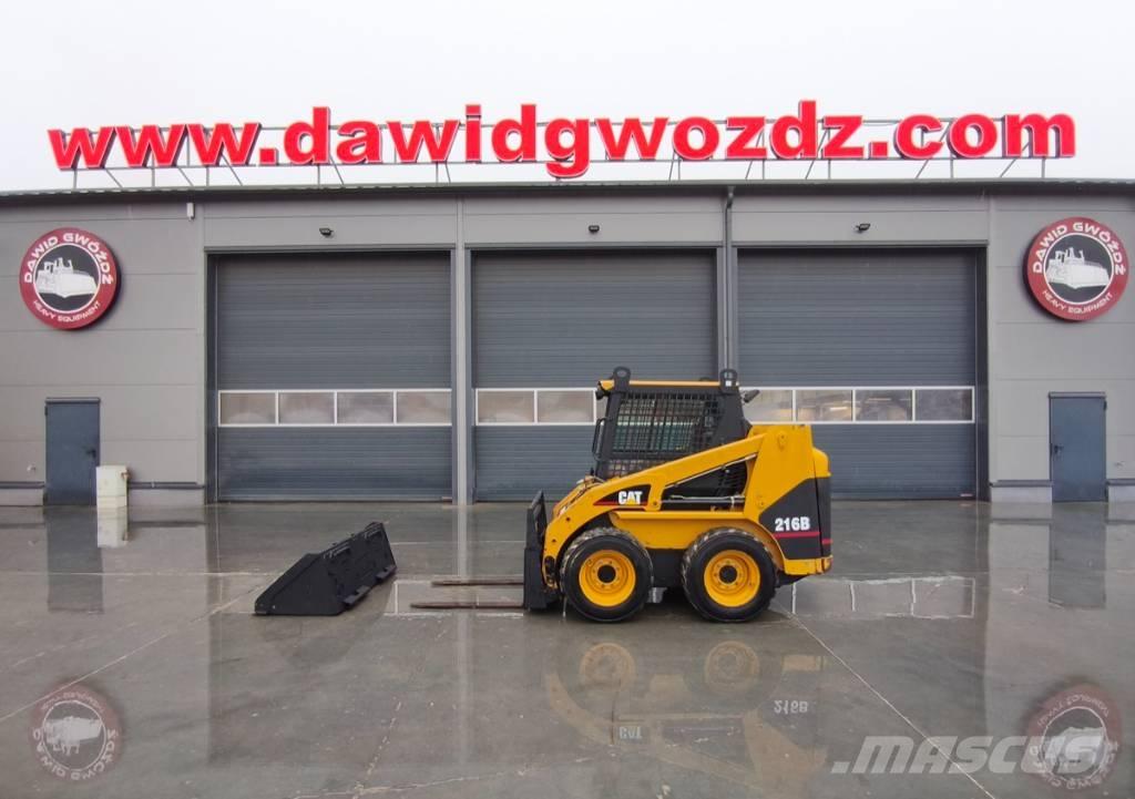 CAT 216 B Minicargadoras