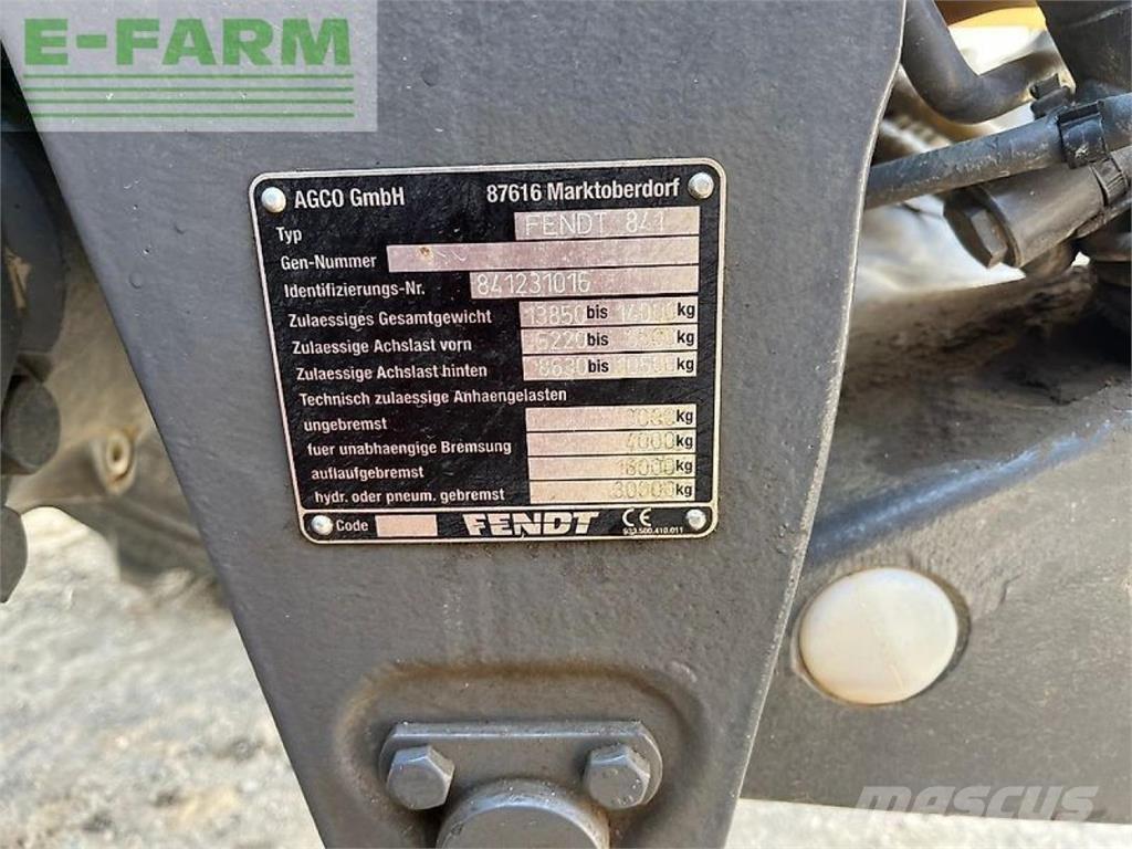 Fendt 826 vario Tractores