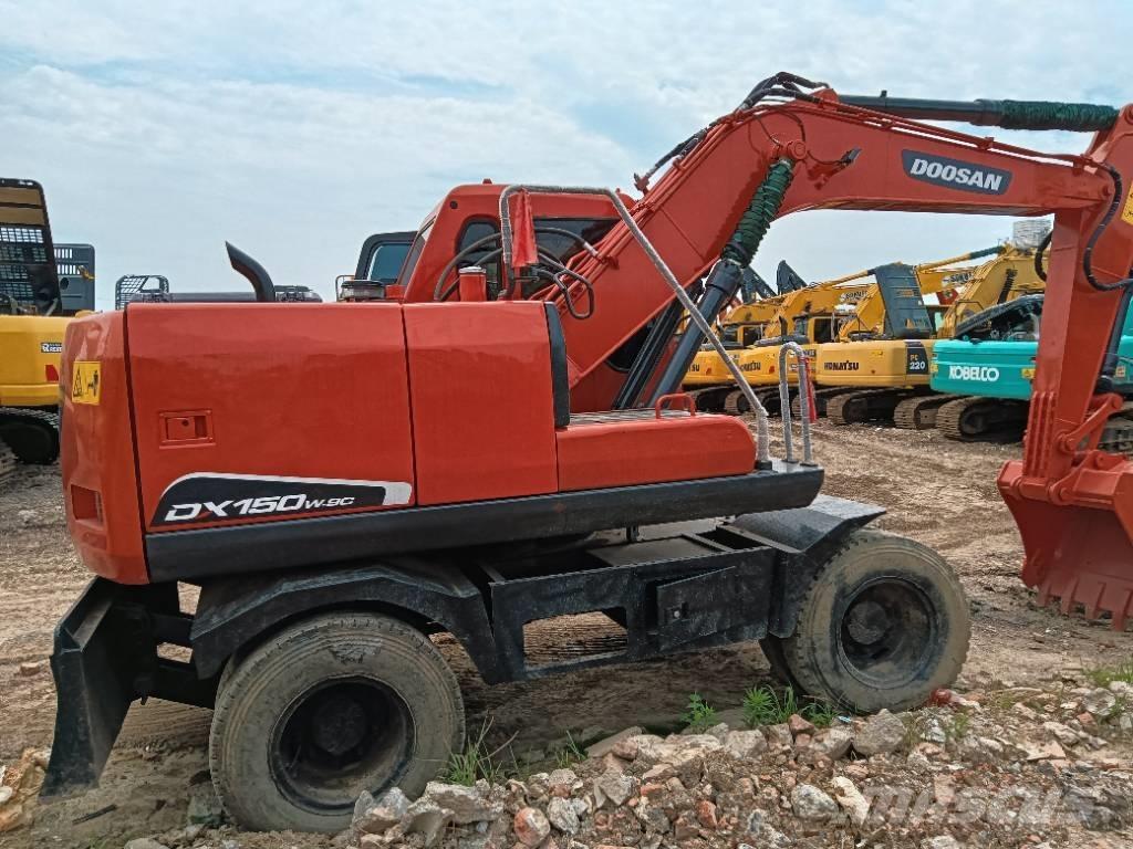 Doosan DH 150 W-7 Excavadoras sobre orugas