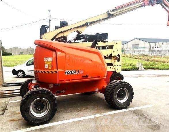 JLG 520 AJ Plataformas con brazo de elevación manual