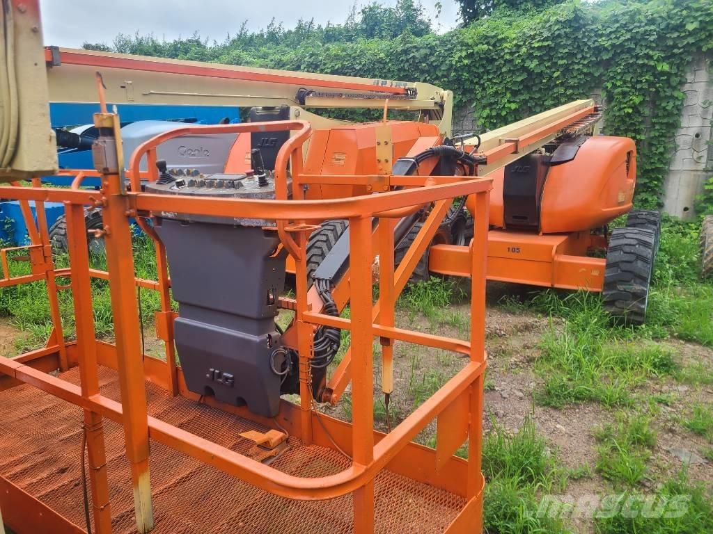 JLG 600 AJ Plataformas con brazo de elevación manual