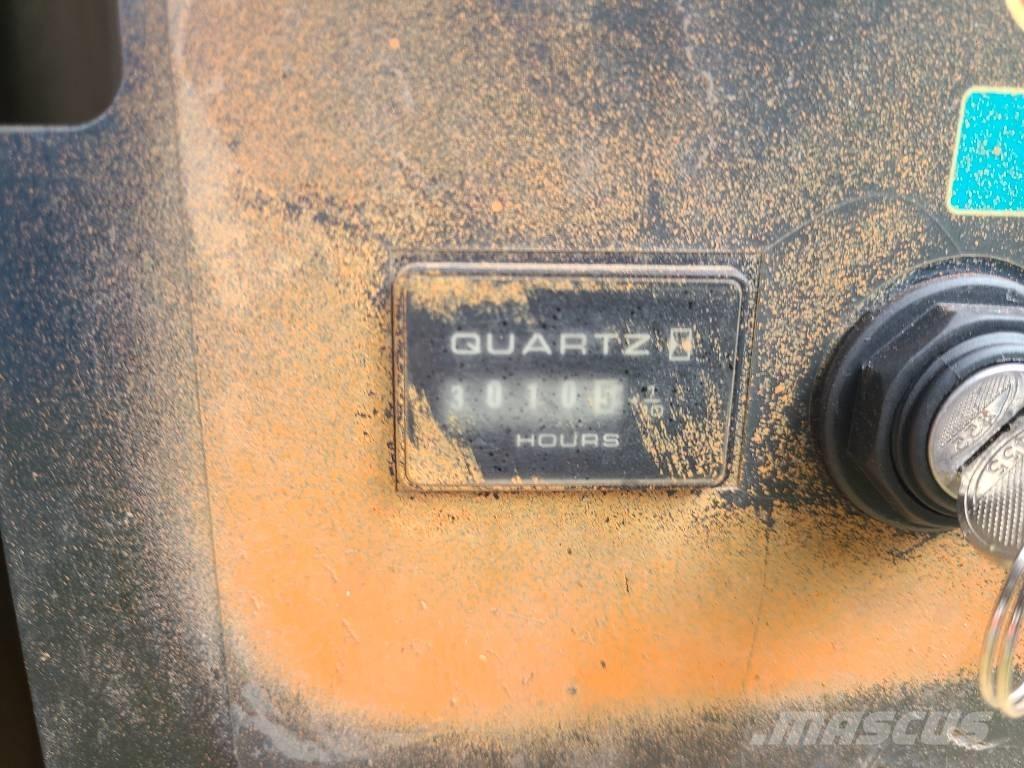 JLG 600 AJ Plataformas con brazo de elevación manual