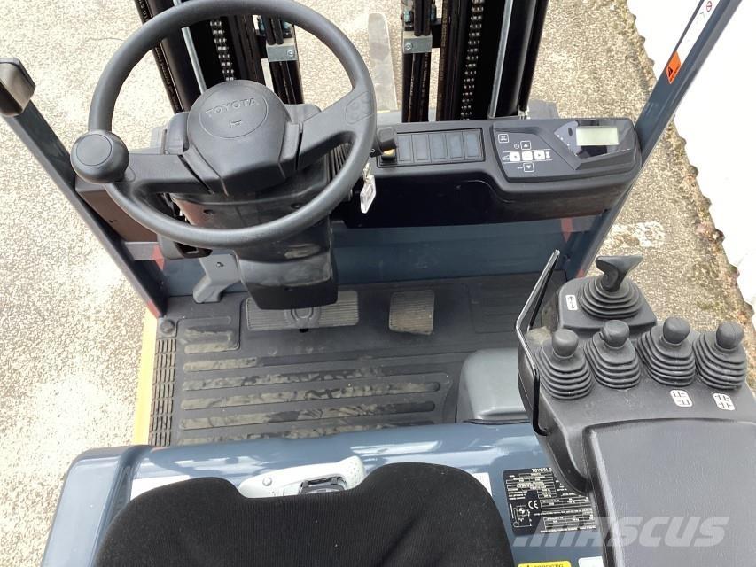 Toyota 7FBEST13 Carretillas de horquilla eléctrica