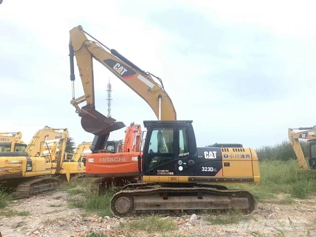 CAT 323 D Excavadoras sobre orugas