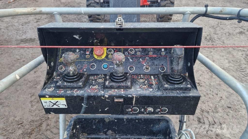 Manitou 200 ATJ Plataformas con brazo de elevación manual