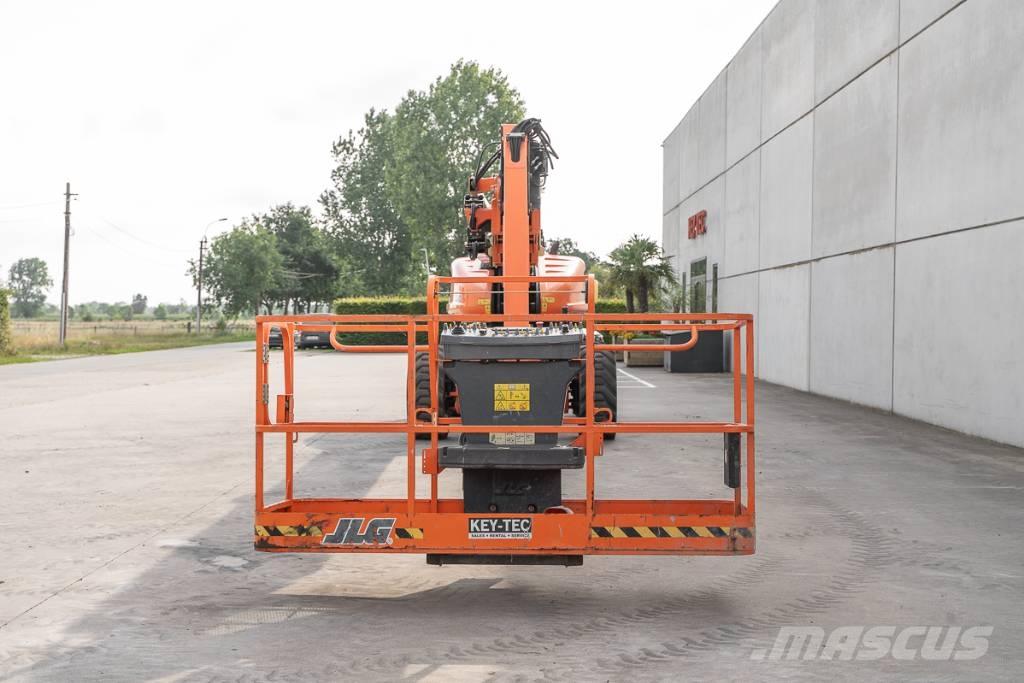 JLG 1350 SJP Plataformas con brazo de elevación telescópico