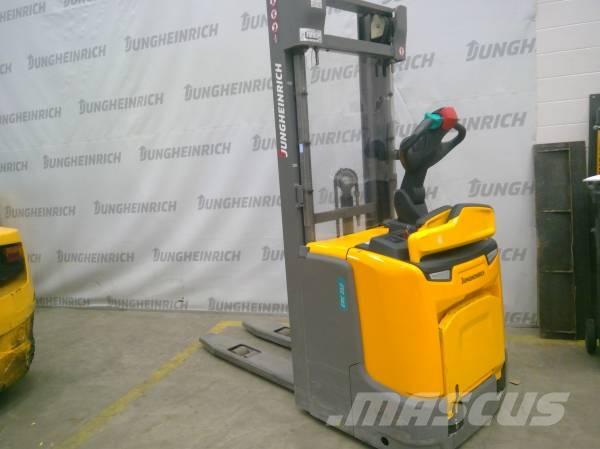 Jungheinrich ERC 212 Apiladoras eléctricos