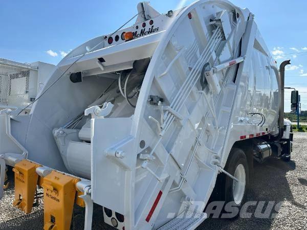 International 7400 Camiones de basura