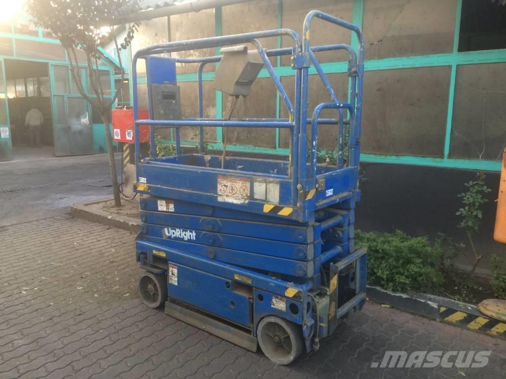 UpRight MX19    V-2783 Plataformas con jaula de elevación