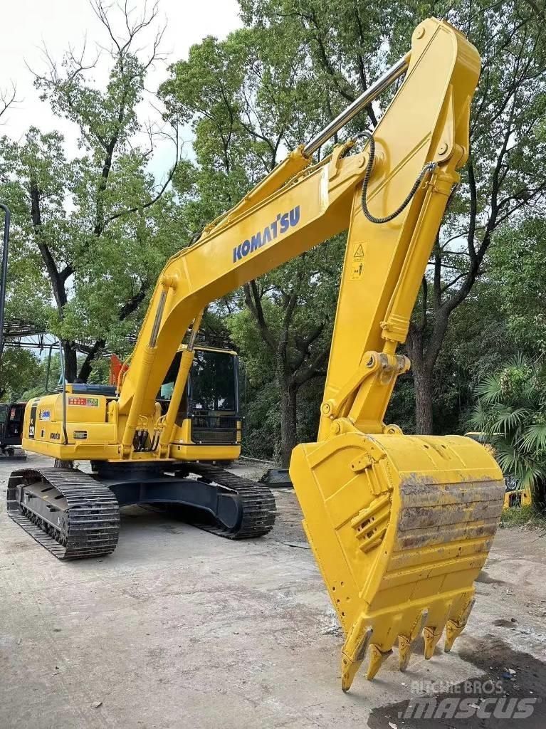 Komatsu PC220-8 Excavadoras sobre orugas