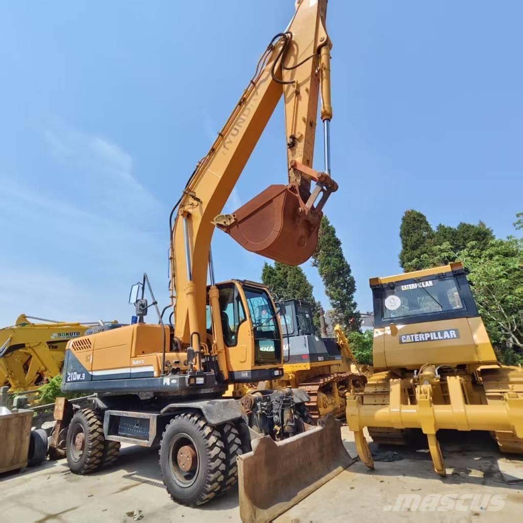 Hyundai R210W-9 Excavadoras de ruedas