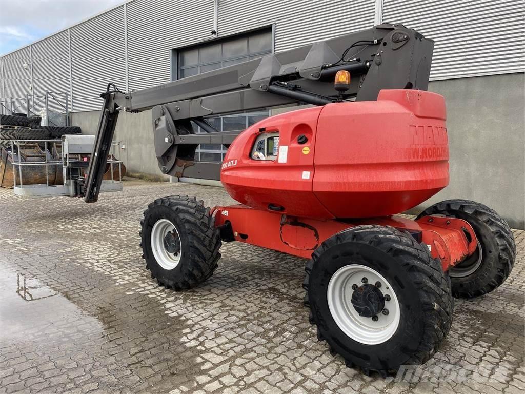 Manitou 200ATJ RC Plataformas con brazo de elevación manual