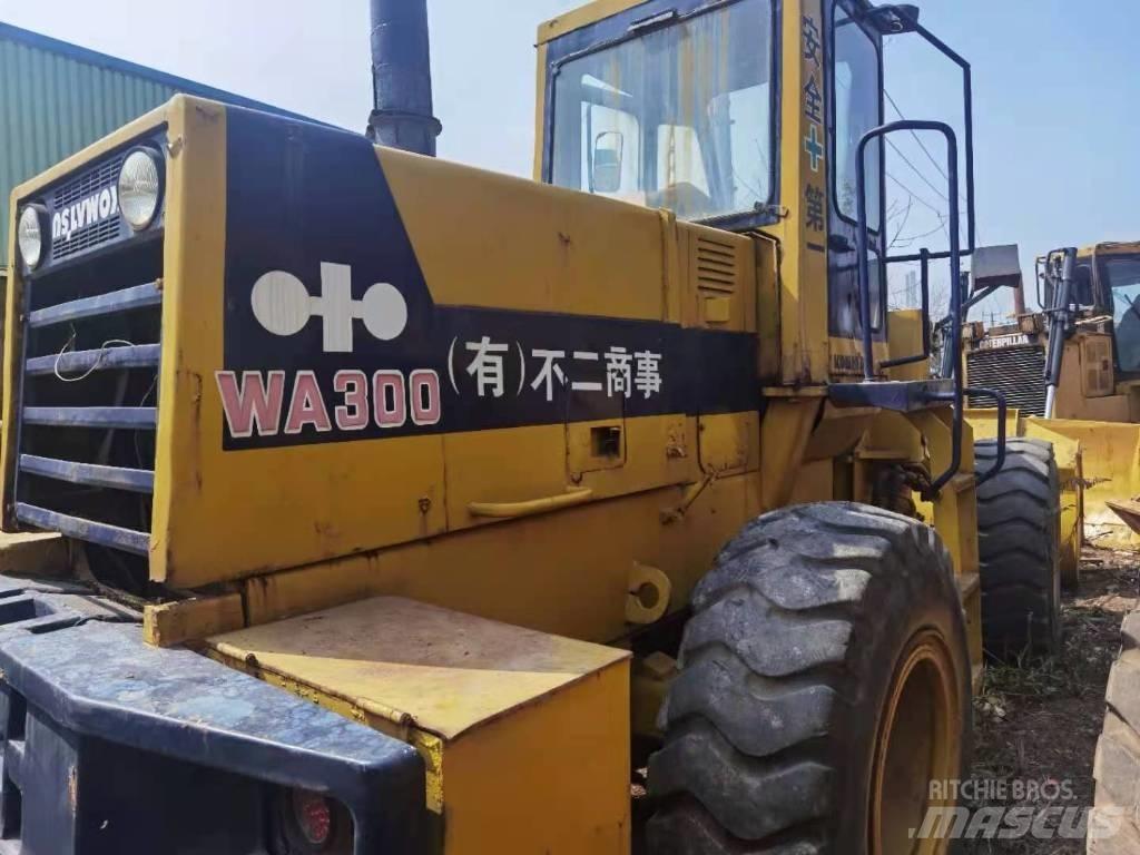 Komatsu WA 300 Cargadoras sobre ruedas