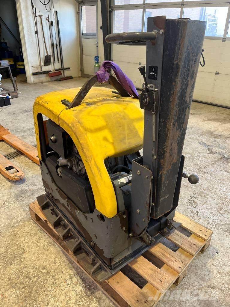 Atlas Copco LG 504 Compactadoras de suelo