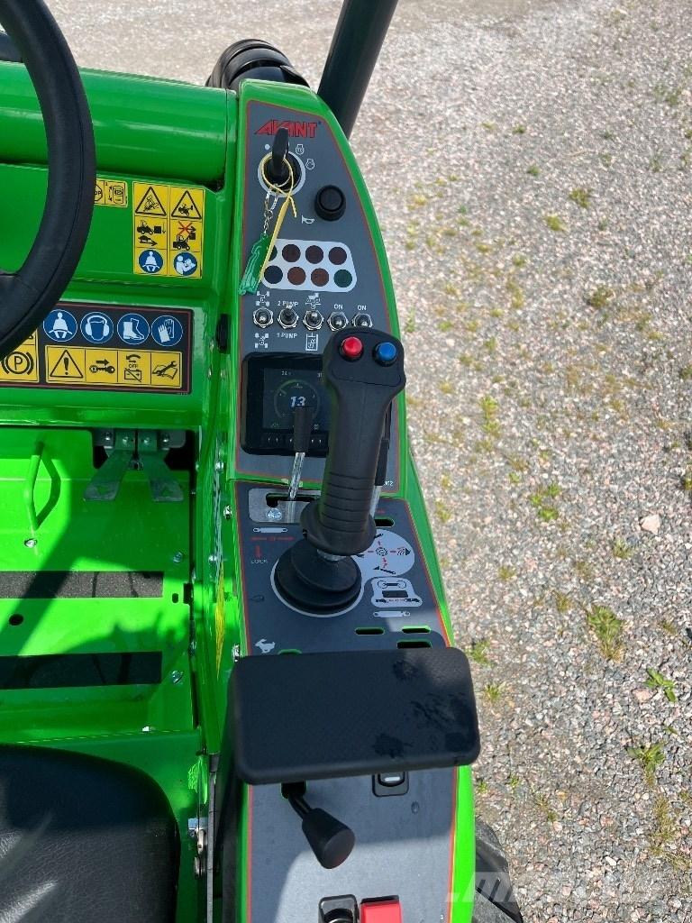 Avant 528 Cargadoras multifunción