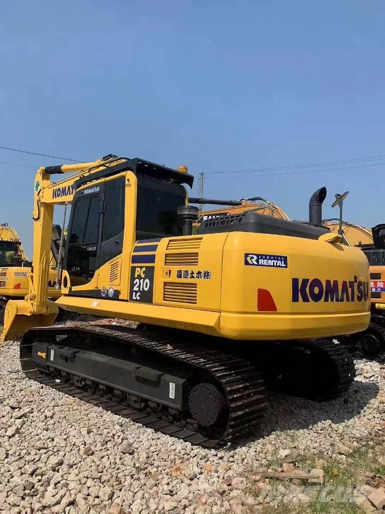 Komatsu PC 210 Excavadoras sobre orugas