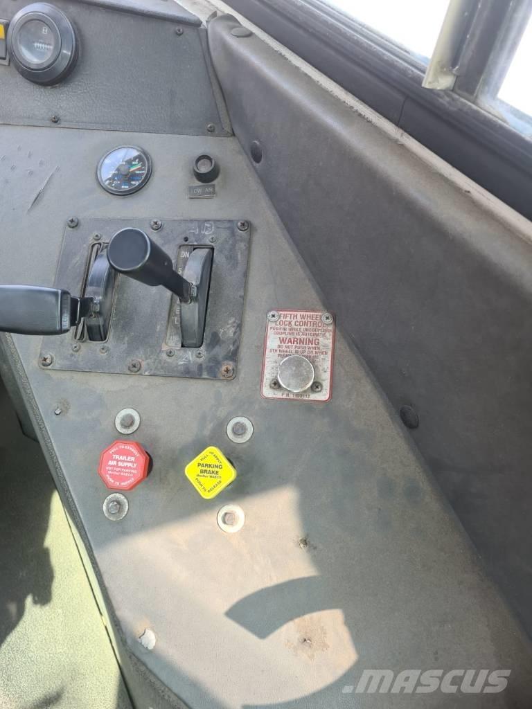 Magnum TT120 Tractocamiones para terminales