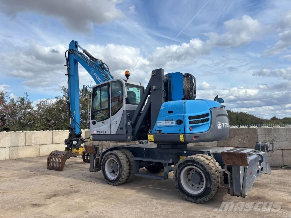 Fuchs MHL 250 Manejadores de residuos industriales