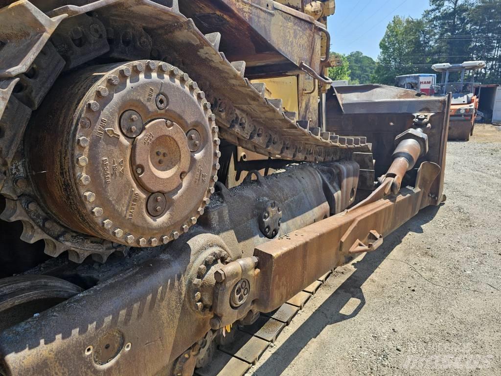 CAT D8L Buldozer sobre oruga