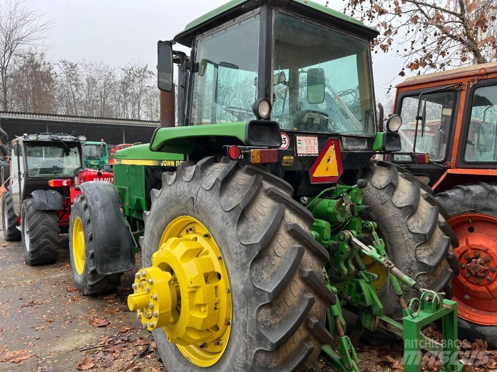 John Deere 4755 Tractores