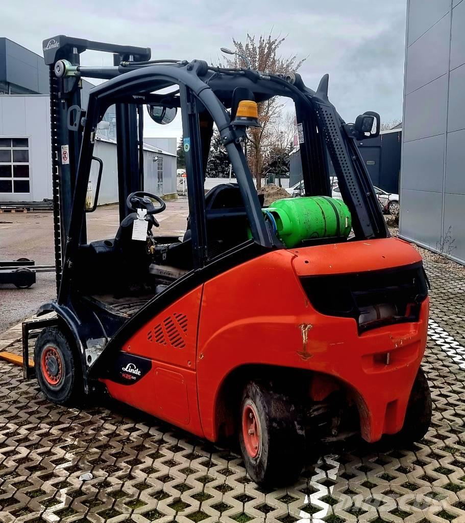 Linde H 25 T - 02 Camiones LPG