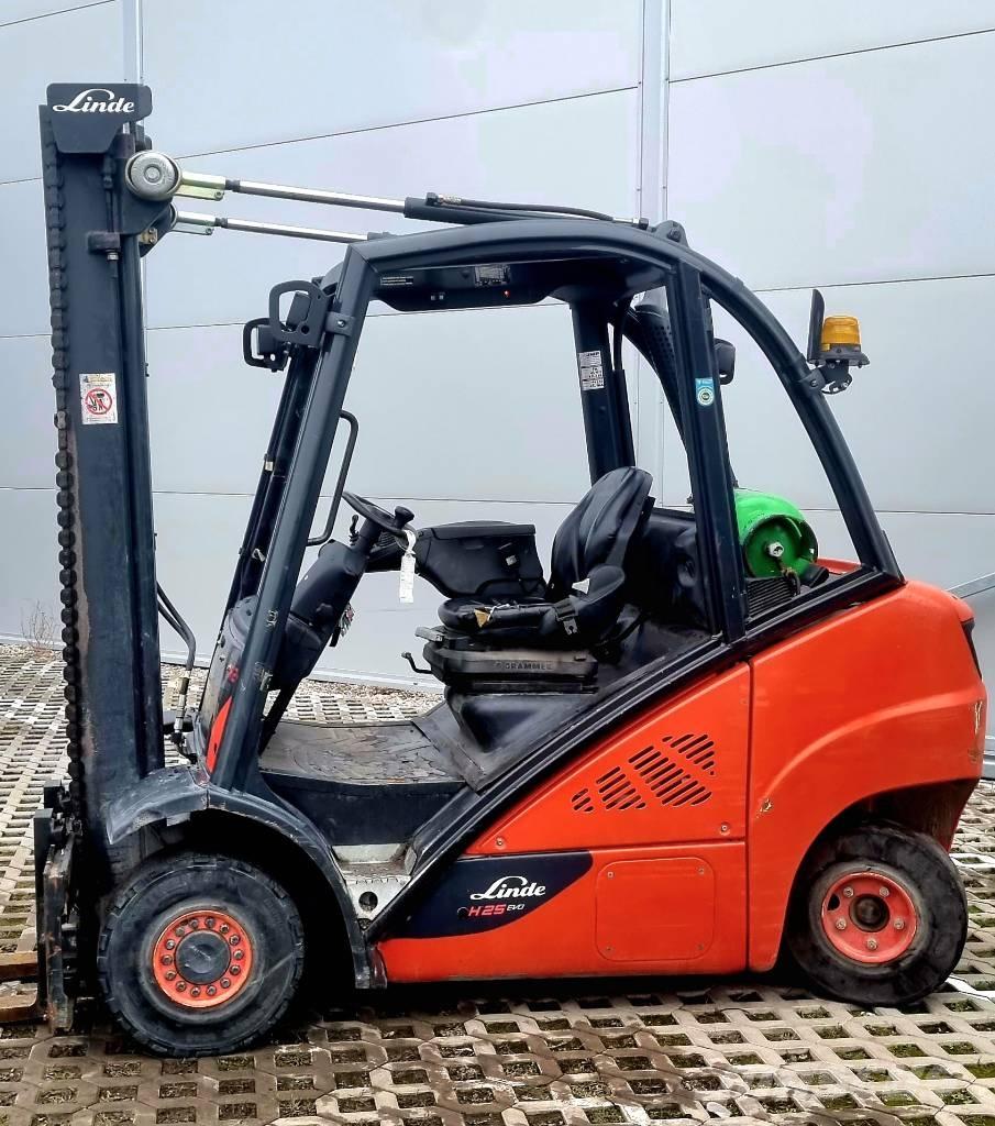 Linde H 25 T - 02 Camiones LPG