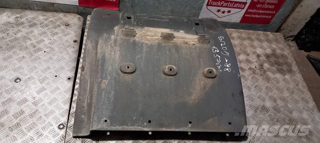 Scania R 440.   1357600 Ejes