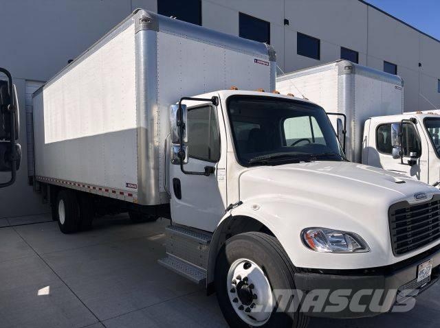Freightliner M2 Camiones con caja de remolque