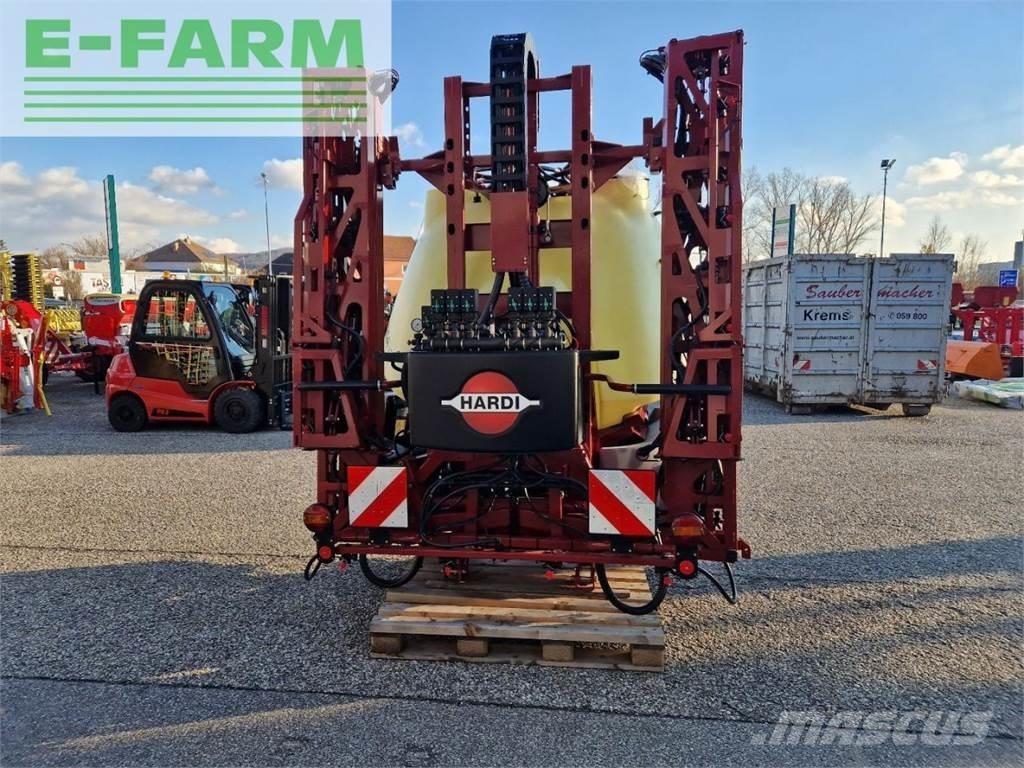 Hardi Mega 12 Pulverizadores arrastrados