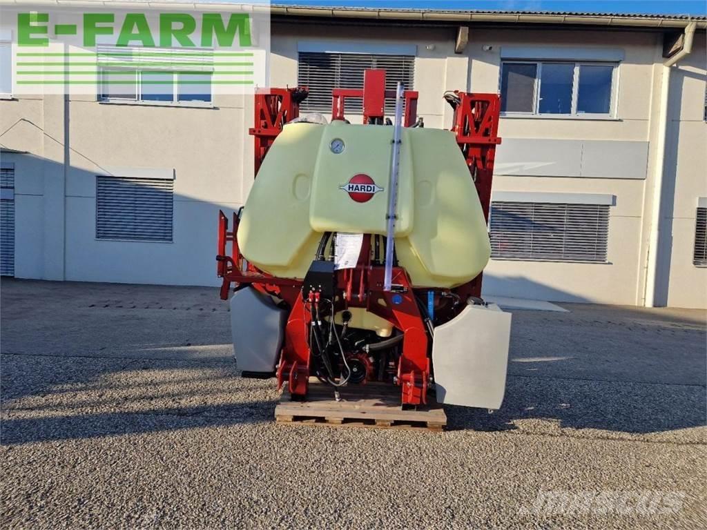 Hardi Mega 12 Pulverizadores arrastrados