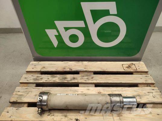 Merlo 40.25  actuator Plataformas y cucharones