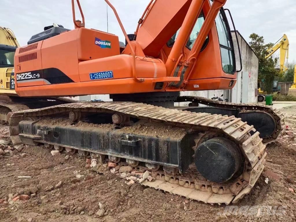 Doosan DX 225LC-9C Excavadoras sobre orugas